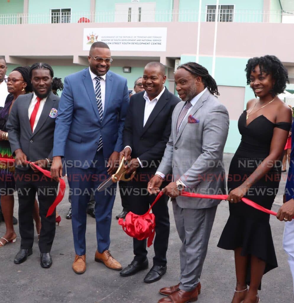 Cummings slams negative media, begs East Port of Spain residents to 'stop killing each other'