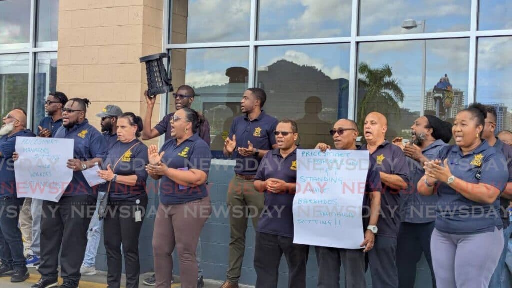 OWTU stands up for PriceSmart cashiers – 'give them chairs'