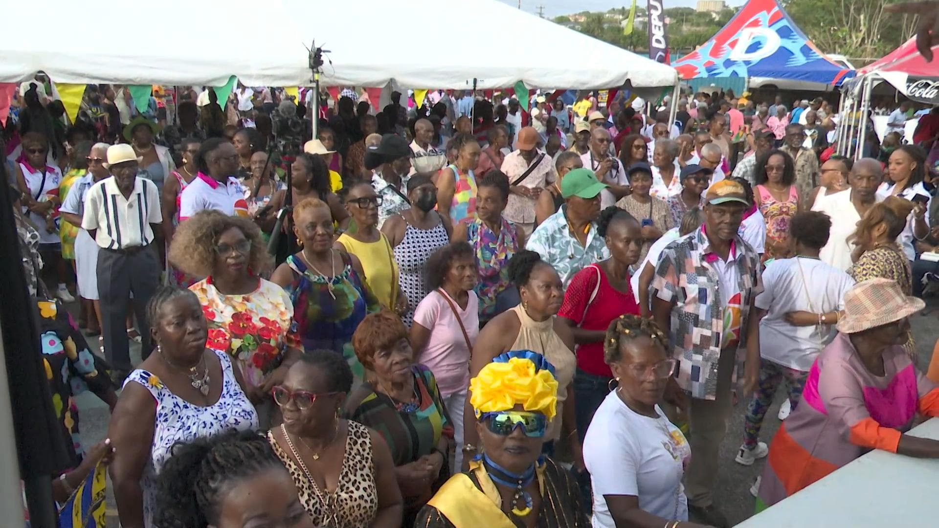 Carters Shining Stars Q in the Community attracts hundreds