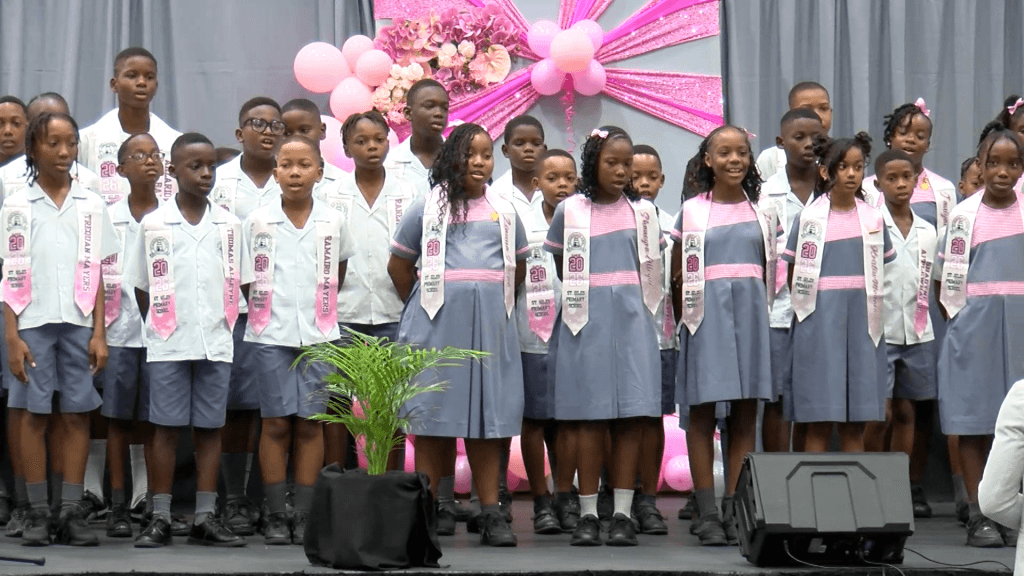St. Gilesâ Primary graduates encouraged to believe that anything is possible