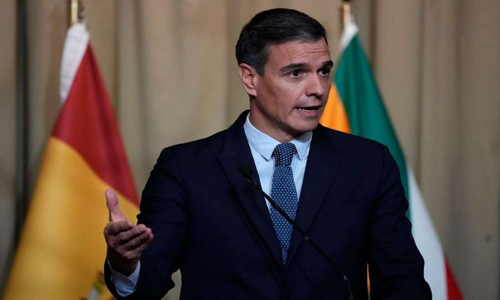 Sanchez blasts âxenophobicâ comments by ex-PM about French team