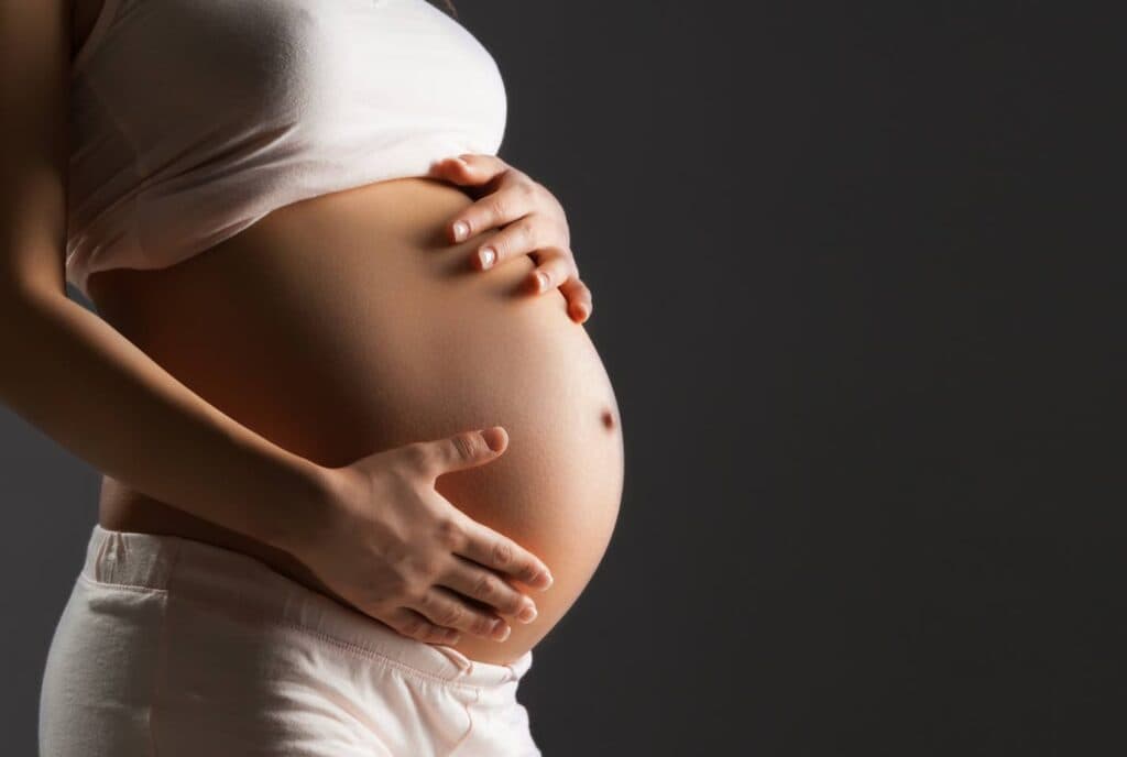Pregnant women binge drinking a concern for Bermuda authorities following survey