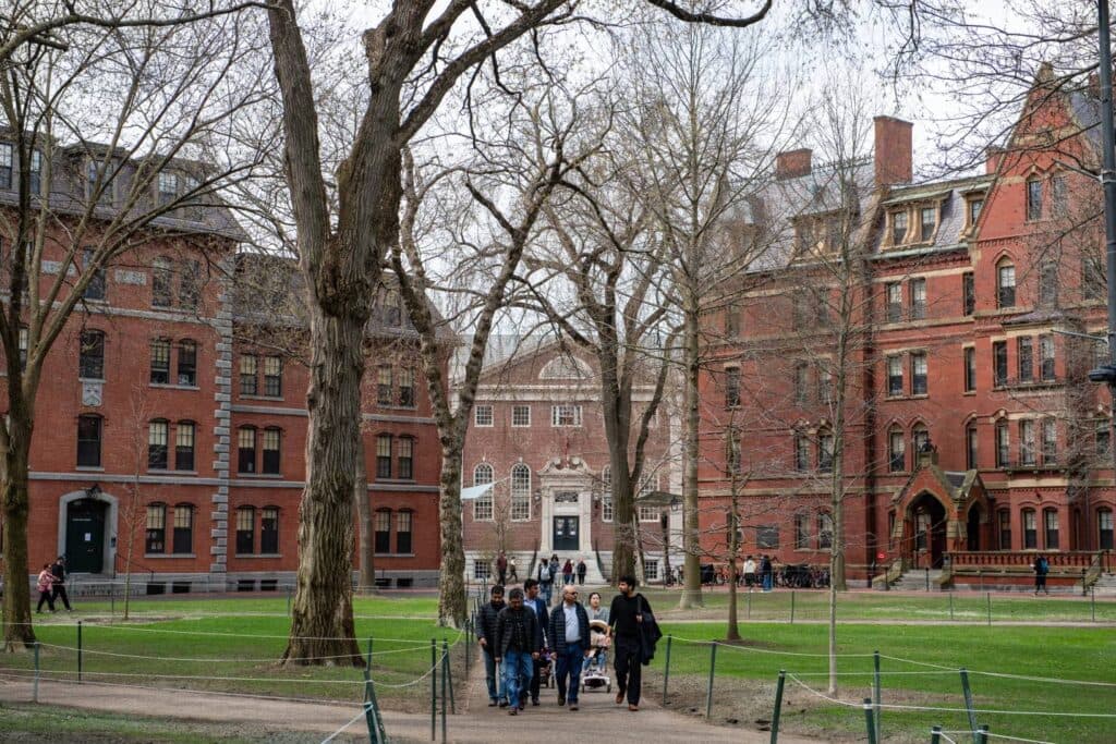US limits stays of students, journalists