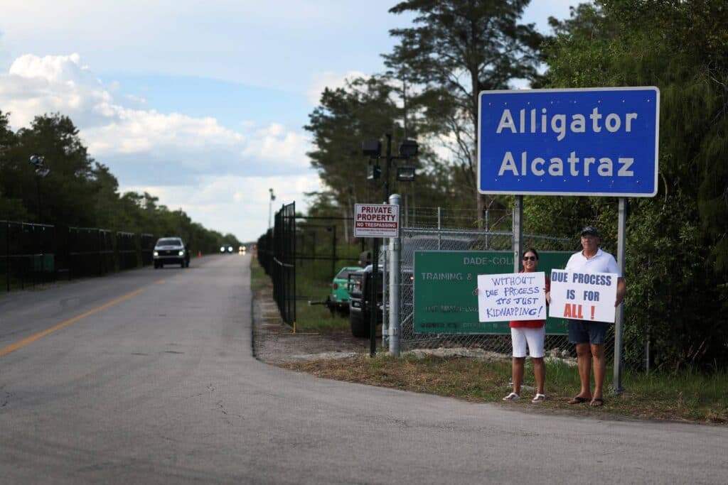 âAlligator Alcatrazâ detention centre shuts down