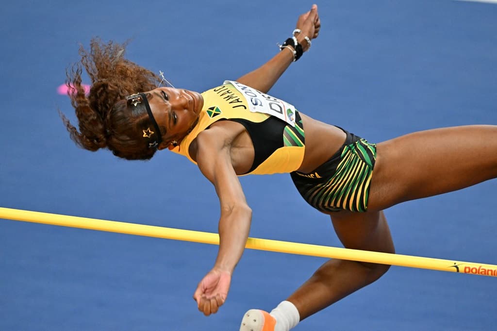 Smith, Distin retain titles at JAAA Champs