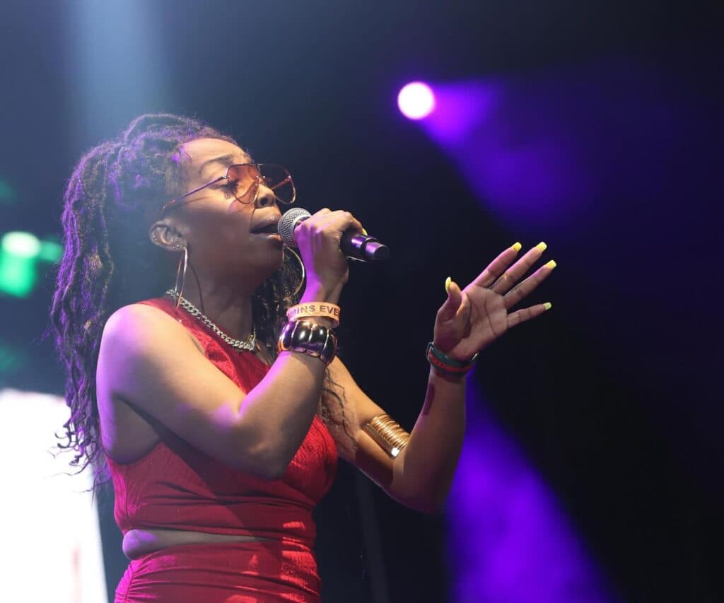 Lady Da Flame wows Mother’s Day show at UBS Arena
