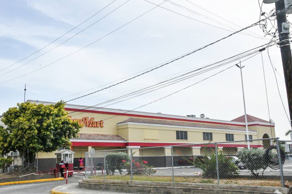 MegaMart Portmore closing