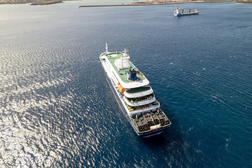 St Kitts and Nevis citizen among passengers on Hantavirus affected cruise