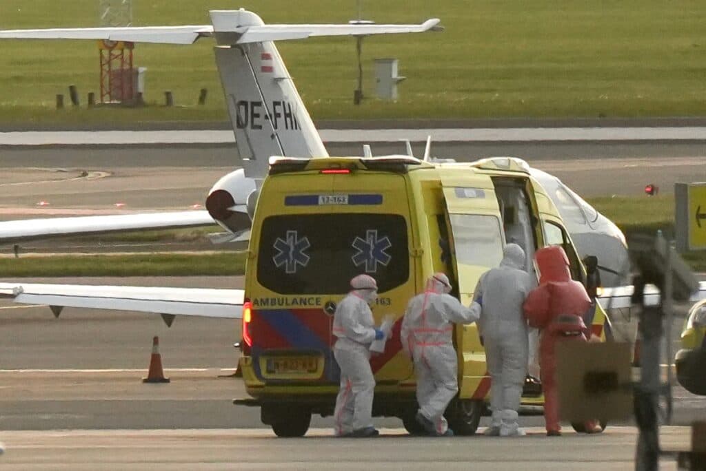 Staff at Dutch hospital with hantavirus patient quarantined after procedure errors: hospital