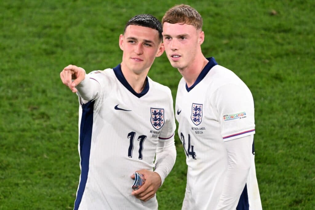 Palmer and Foden left out of England World Cup squad