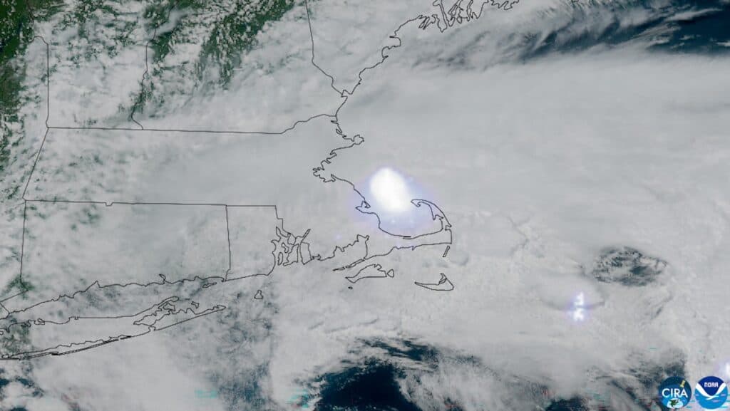 Meteor explodes over US with blast equivalent to 300 tonnes of TNT