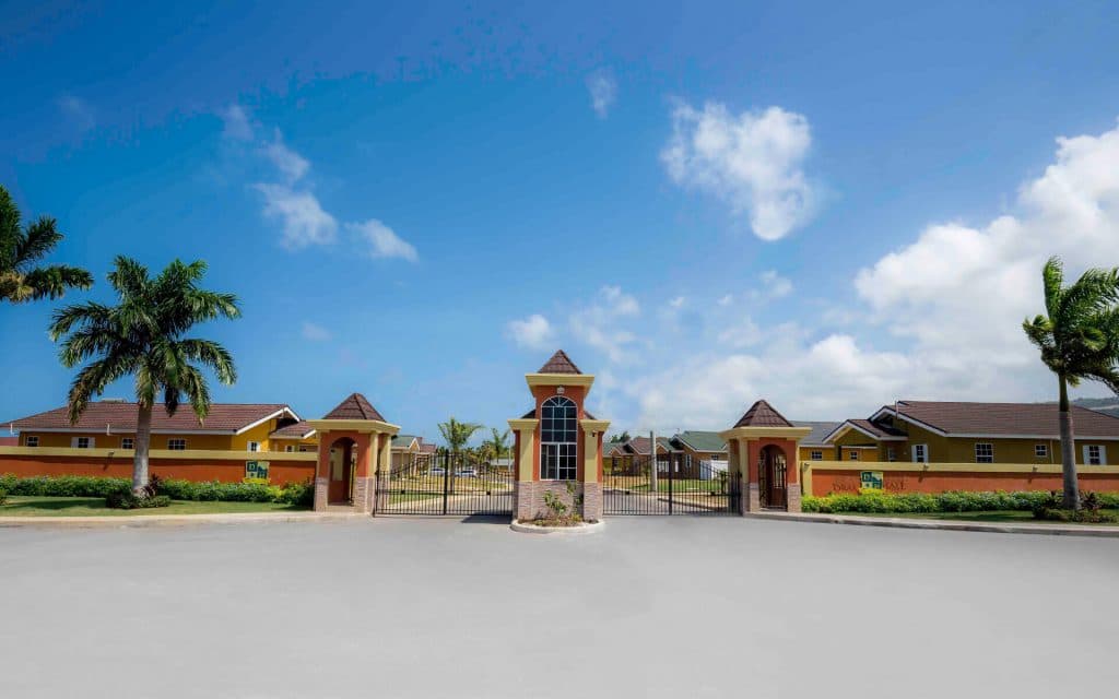 Residents of Draxhall Country Club frustrated with board over ‘poor governance’