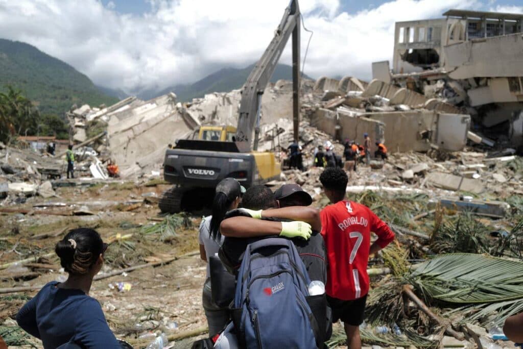 Death toll from Venezuela quakes rises past 6,000