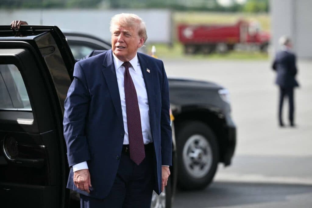 Trump refuses to sign bipartisan bill until Congress approves voter-ID