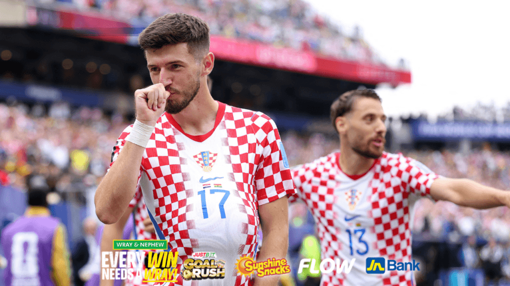 Croatia battle past Ghana to sew up World Cup last 32 spot