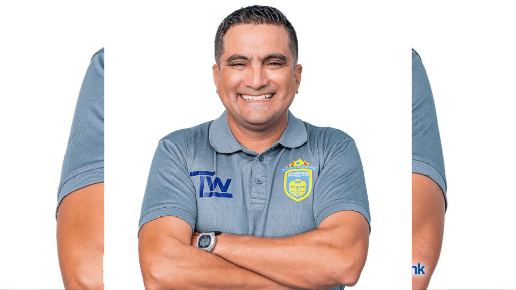 Ainstein steps down as Waterhouse head coach