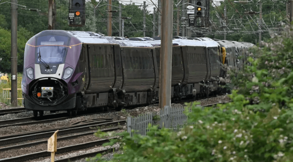 Driver killed, 28 in hospital as UK train collision probed