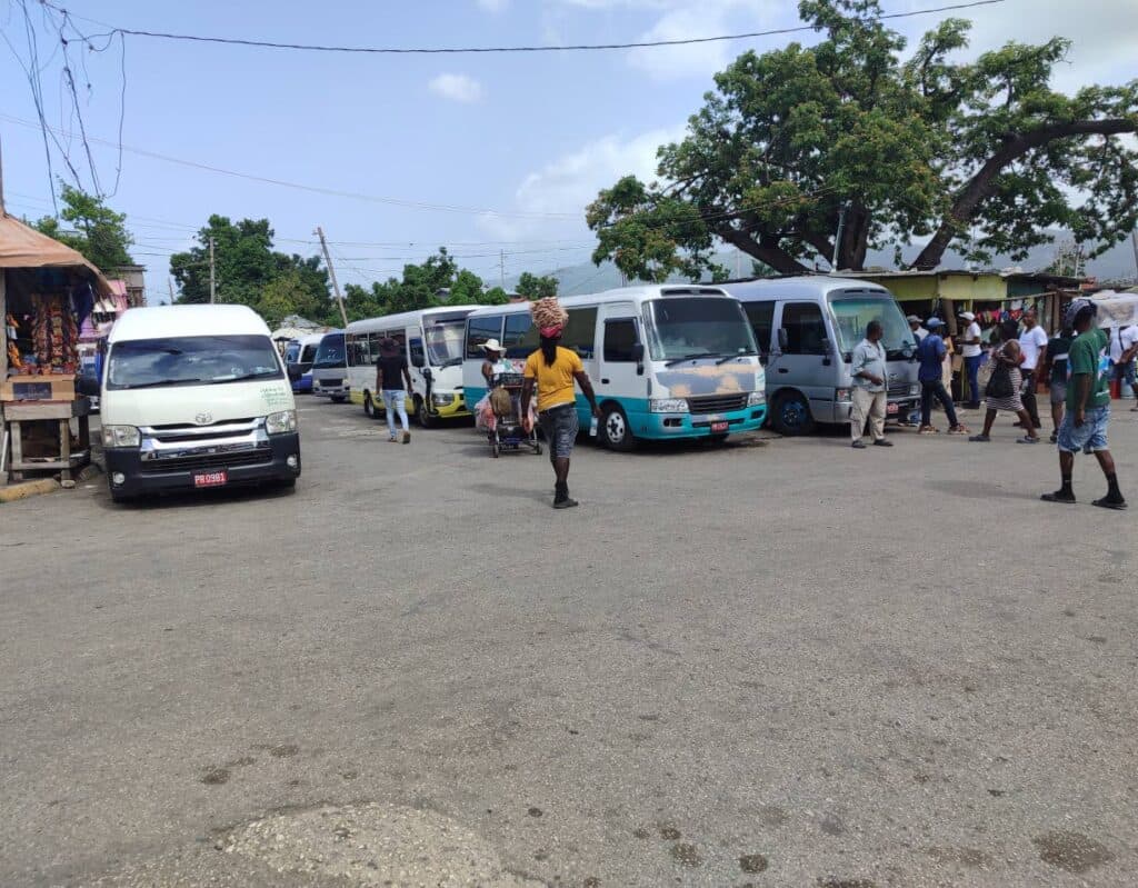 Some cabbies out west vote to wait for fare increase