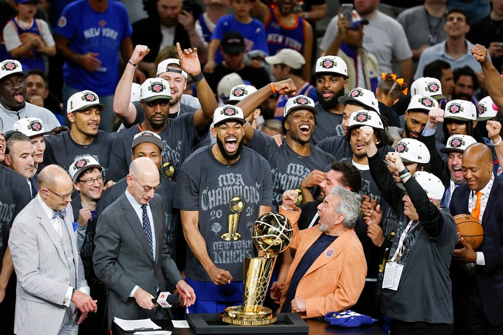 Knicks beat Spurs to claim first NBA title in 53 years