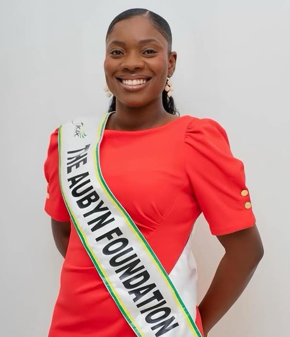 AUBYN Foundation bats for Tasheka Salmon in Miss St Elizabeth Festival Queen Competition