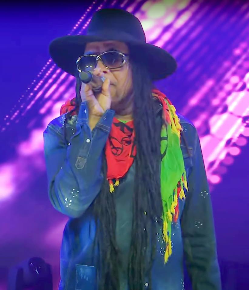 Maxi Priest collects silver