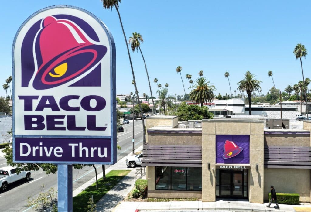 US links Taco Bell lettuce to multistate parasite outbreak