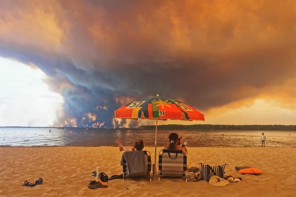 âFire cloudsâ, ominous phenomenon seen in France amid wildfires