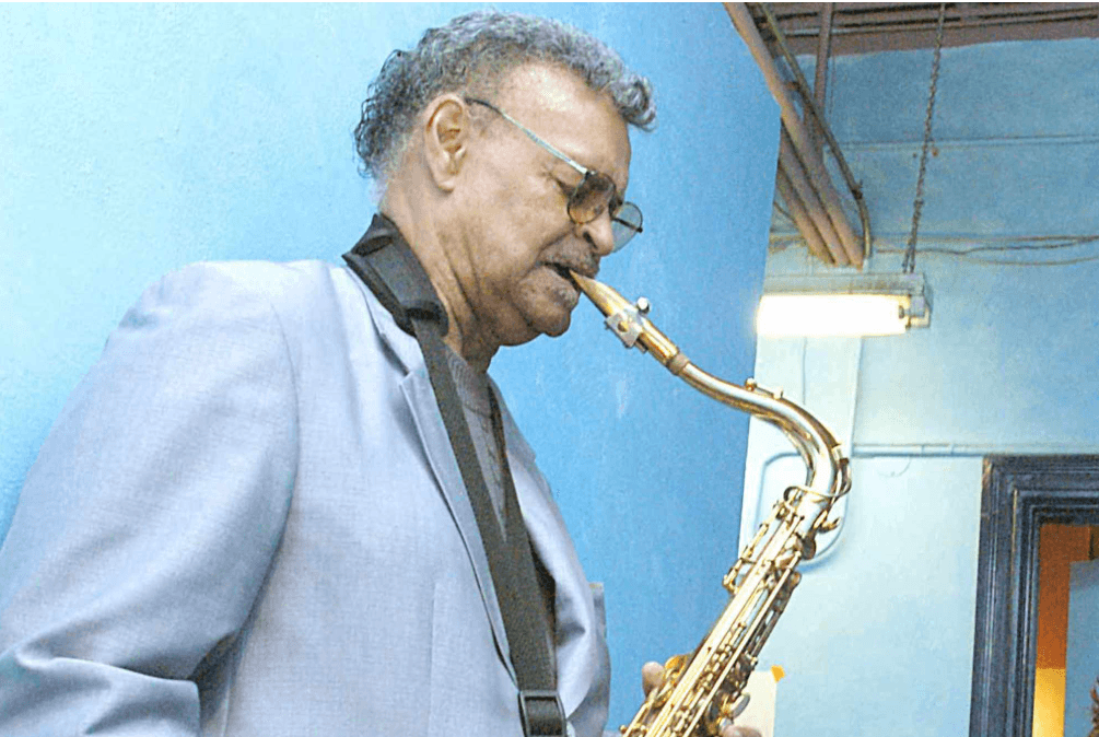 ‘Pink Panther’ saxophonist Plas Johnson dies at 94
