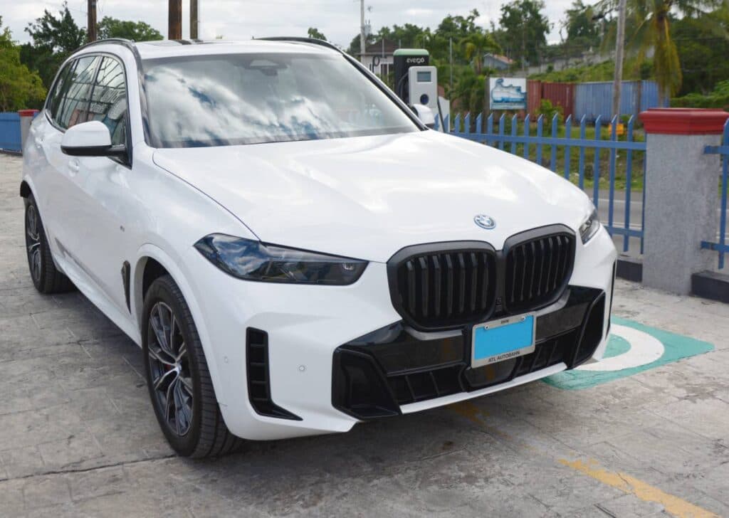 BMW X5 xDrive50e: Plug into luxury