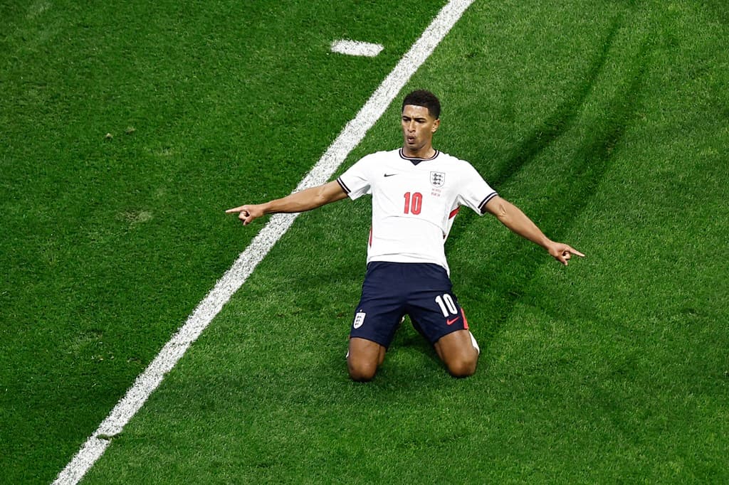 Bellingham powers 10-man England past Mexico, into World Cup quarters